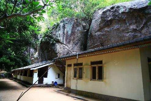 na uyana